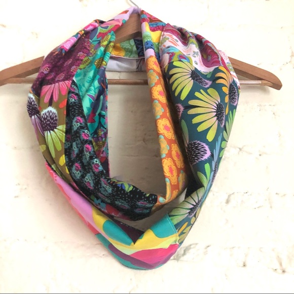 Infinity Scarf 🧣 - Picture 10 of 11